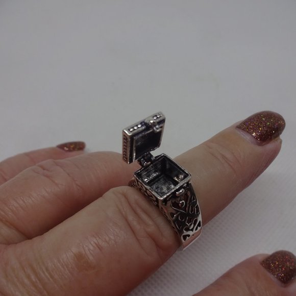 Whimsical "HEART POISON BOX" 925 Sterling Ring Size 9 #989 - Picture 3 of 4